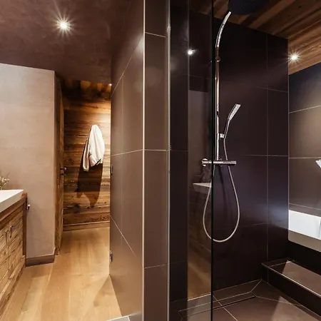 5★, 9 Pers., Spa, Cinéma, 4 Chambres, Navette 300 M - Fr-1-304-310 Chalet La Clusaz